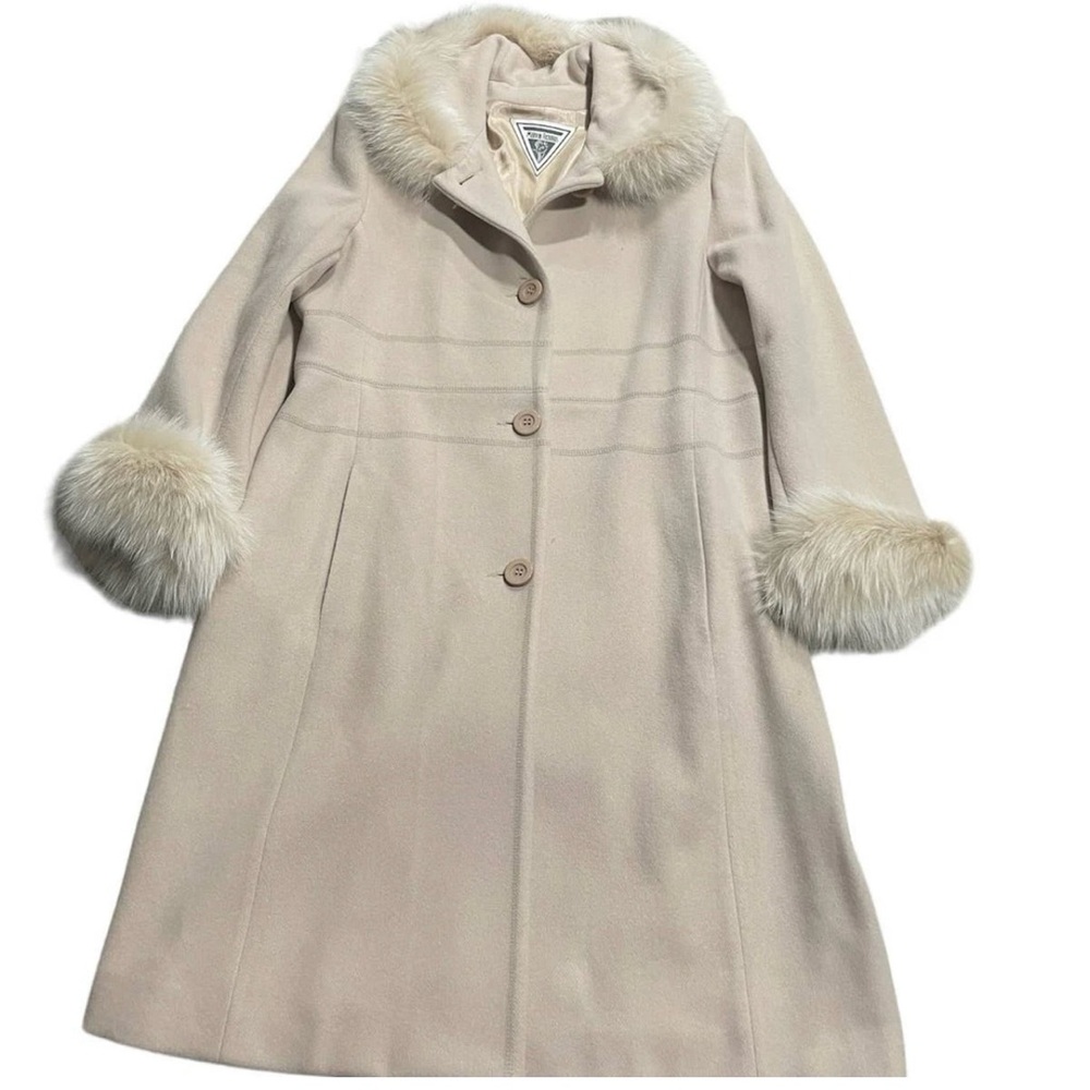 Marvin Richards Cream Coat with Fur Trim Size 12
